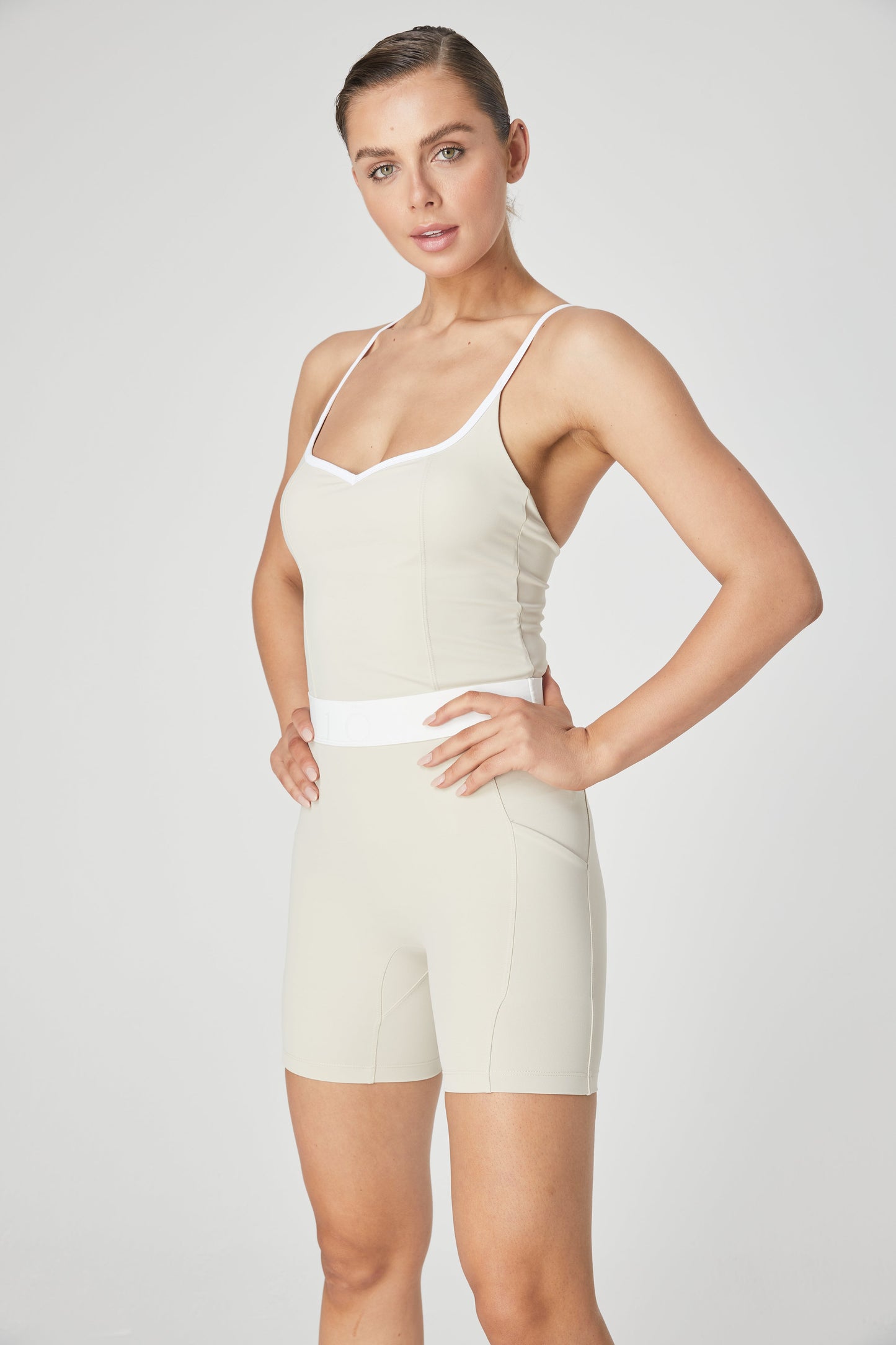 Iona High Rise Jacquard Bike Shorts - Sand/White - 1Ō8 SPORTIF