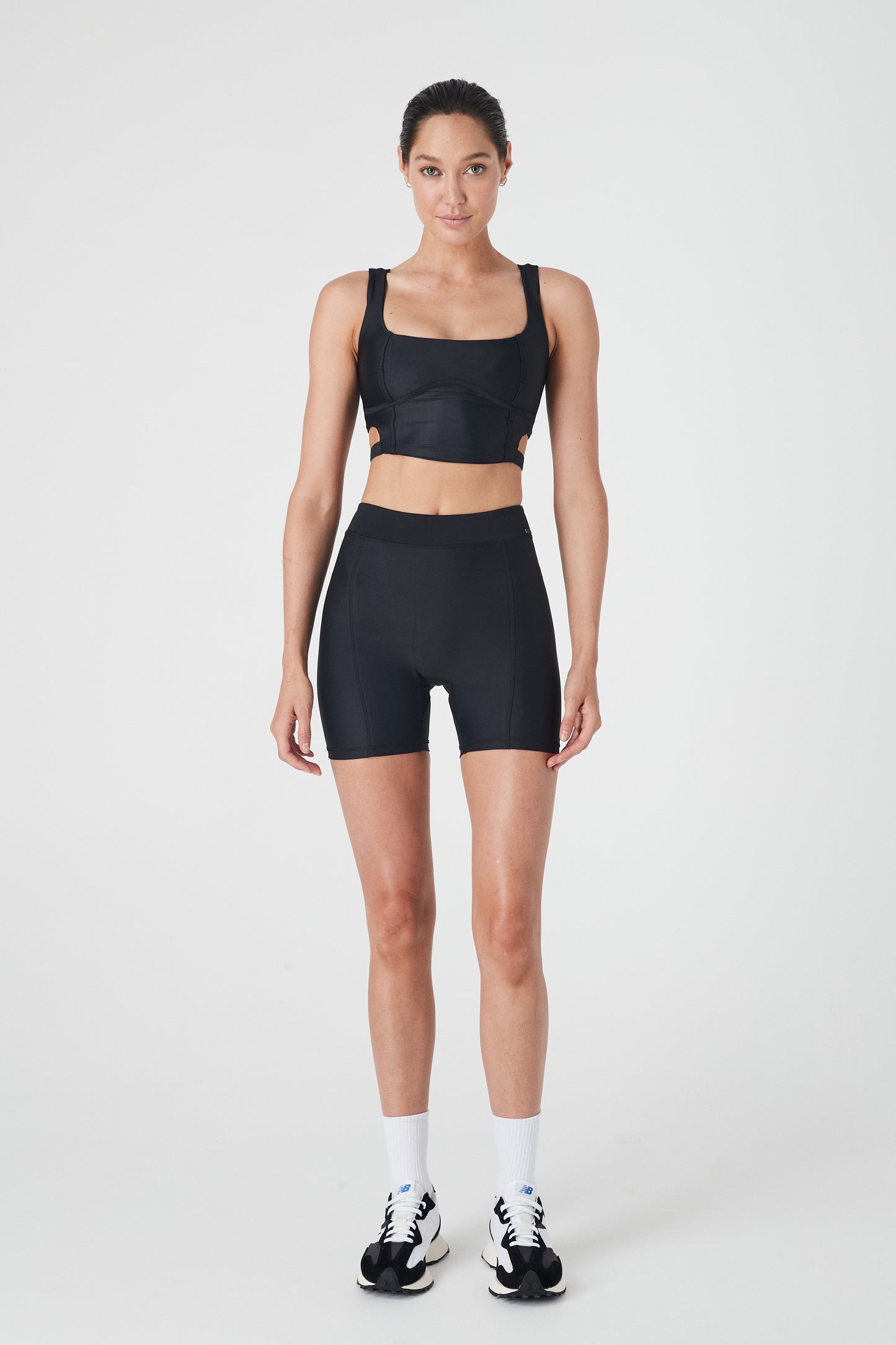 Léa Corset Crop - Black - 1Ō8 SPORTIF