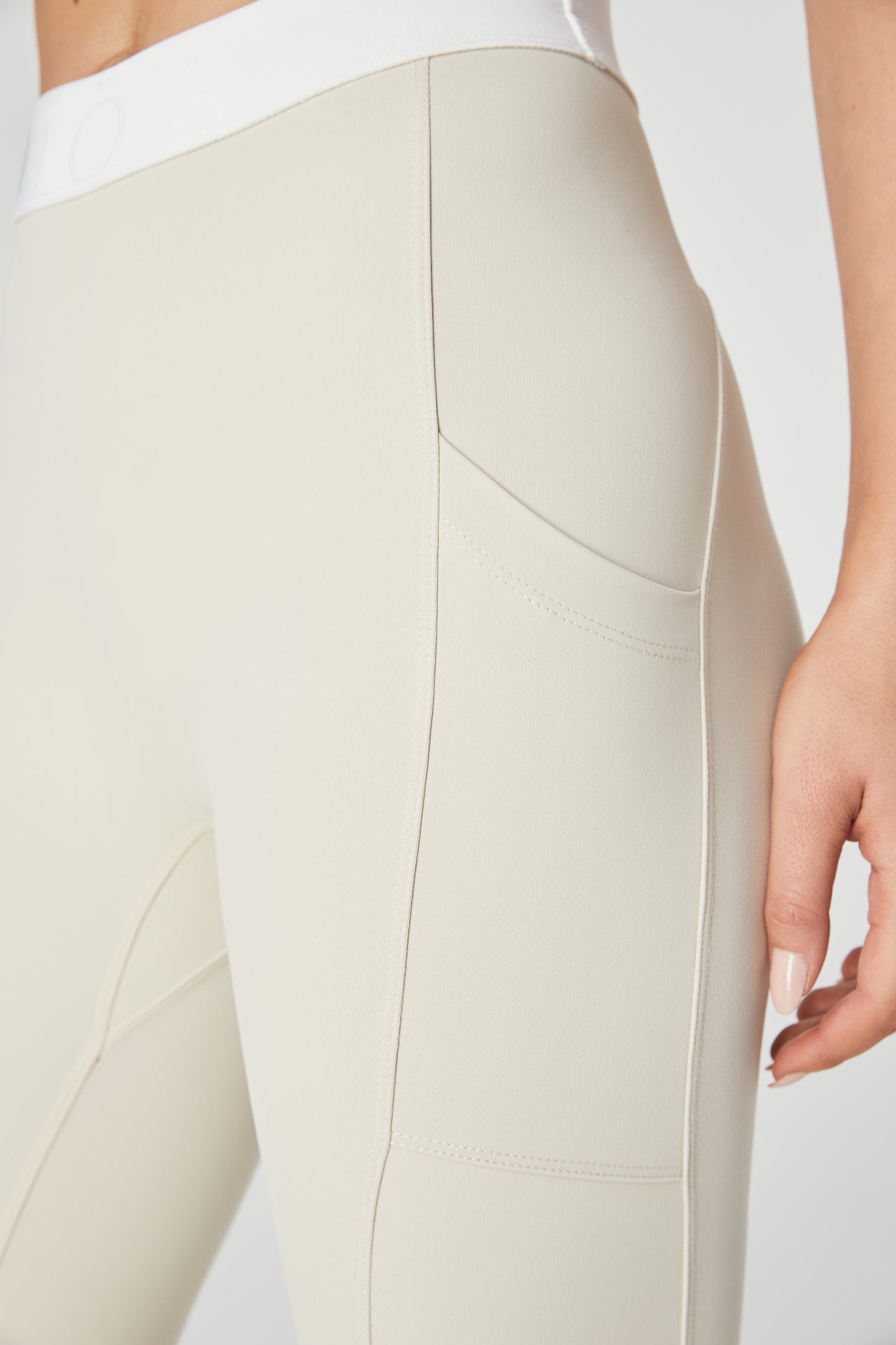 Iona High Rise Jacquard Leggings - Sand/White - 1Ō8 SPORTIF