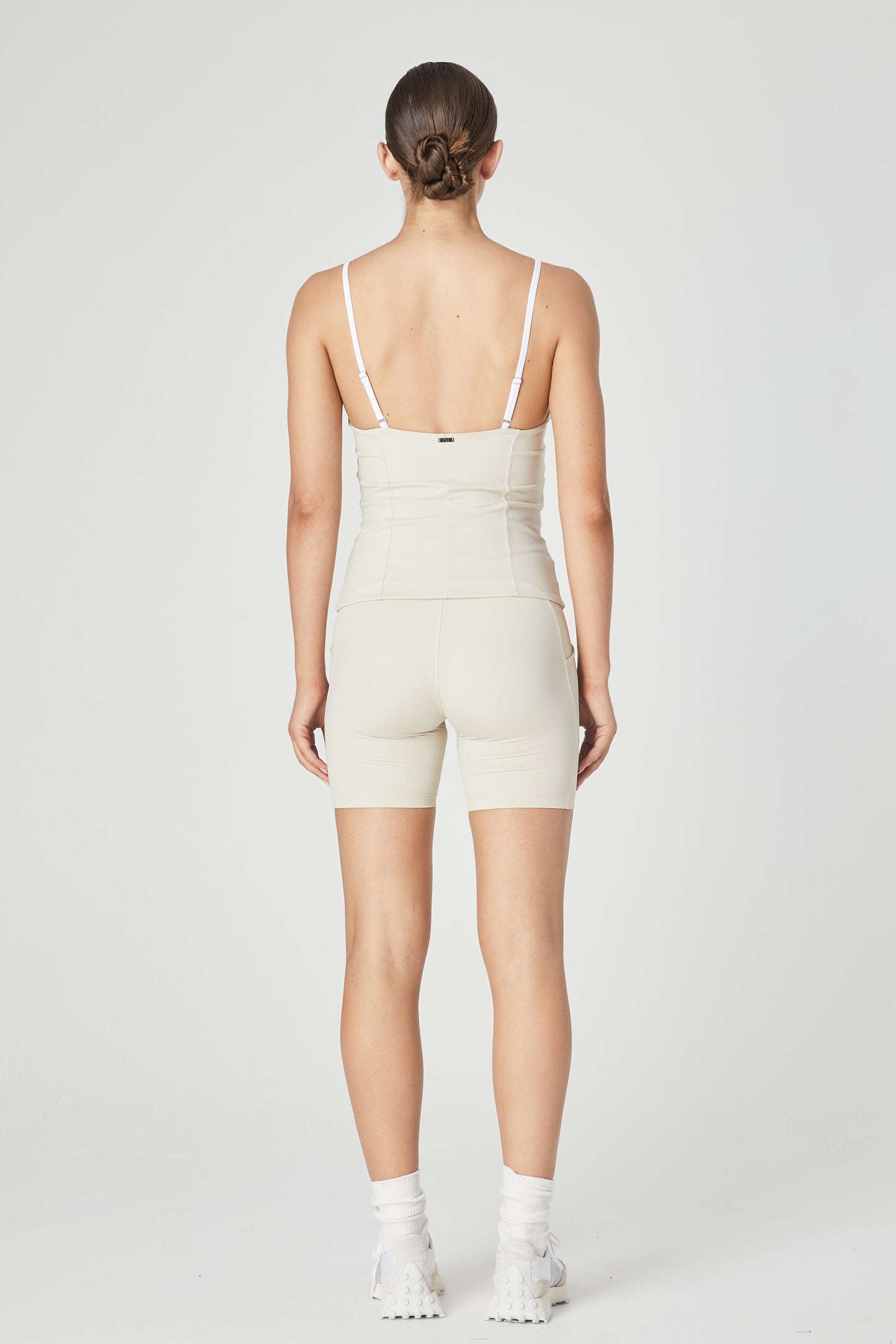 Océane Sweetheart Top - Sand/White - 1Ō8 SPORTIF