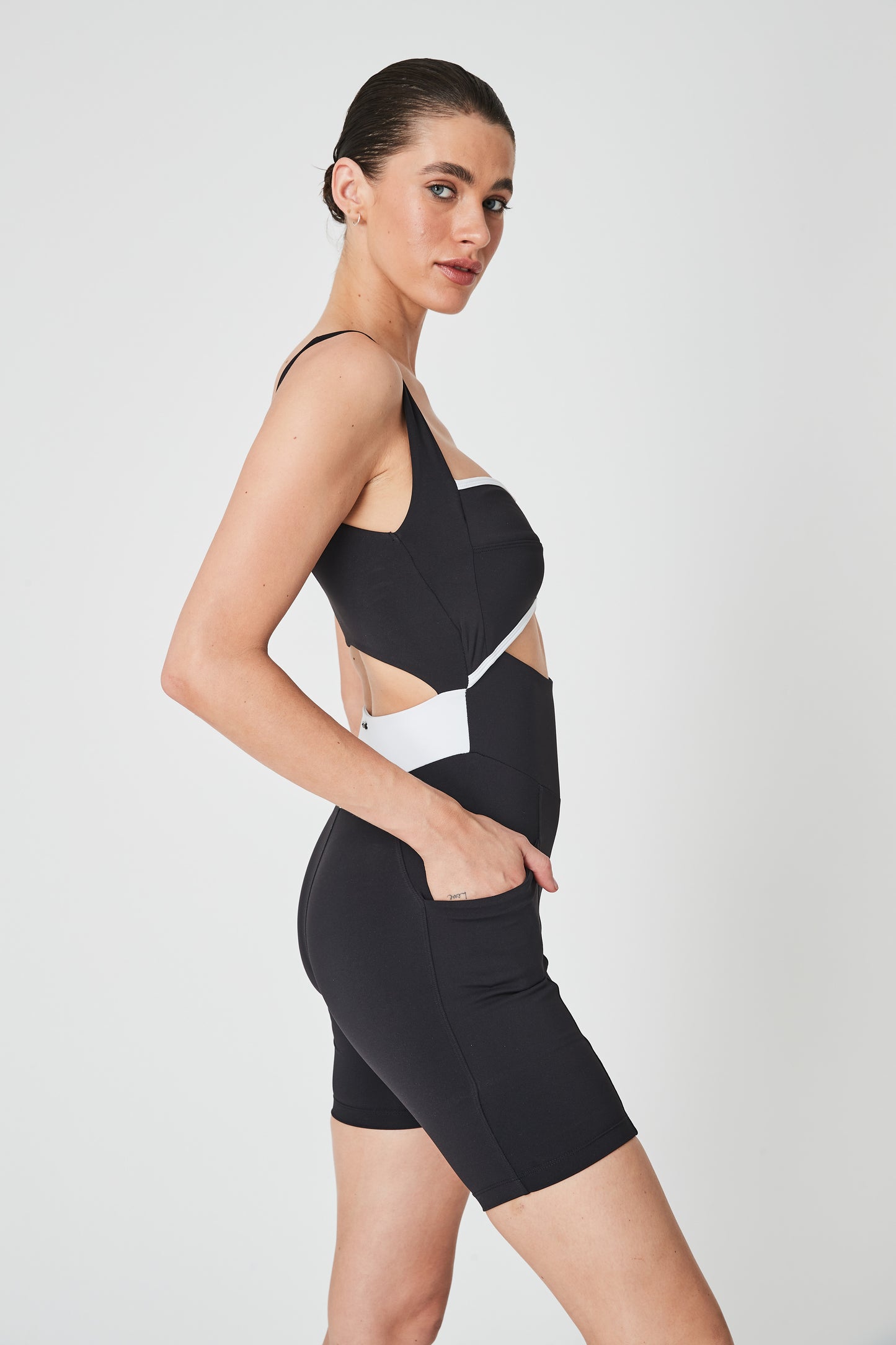 Capri Cutout Short Bodysuit With Pockets - Matte Black/White