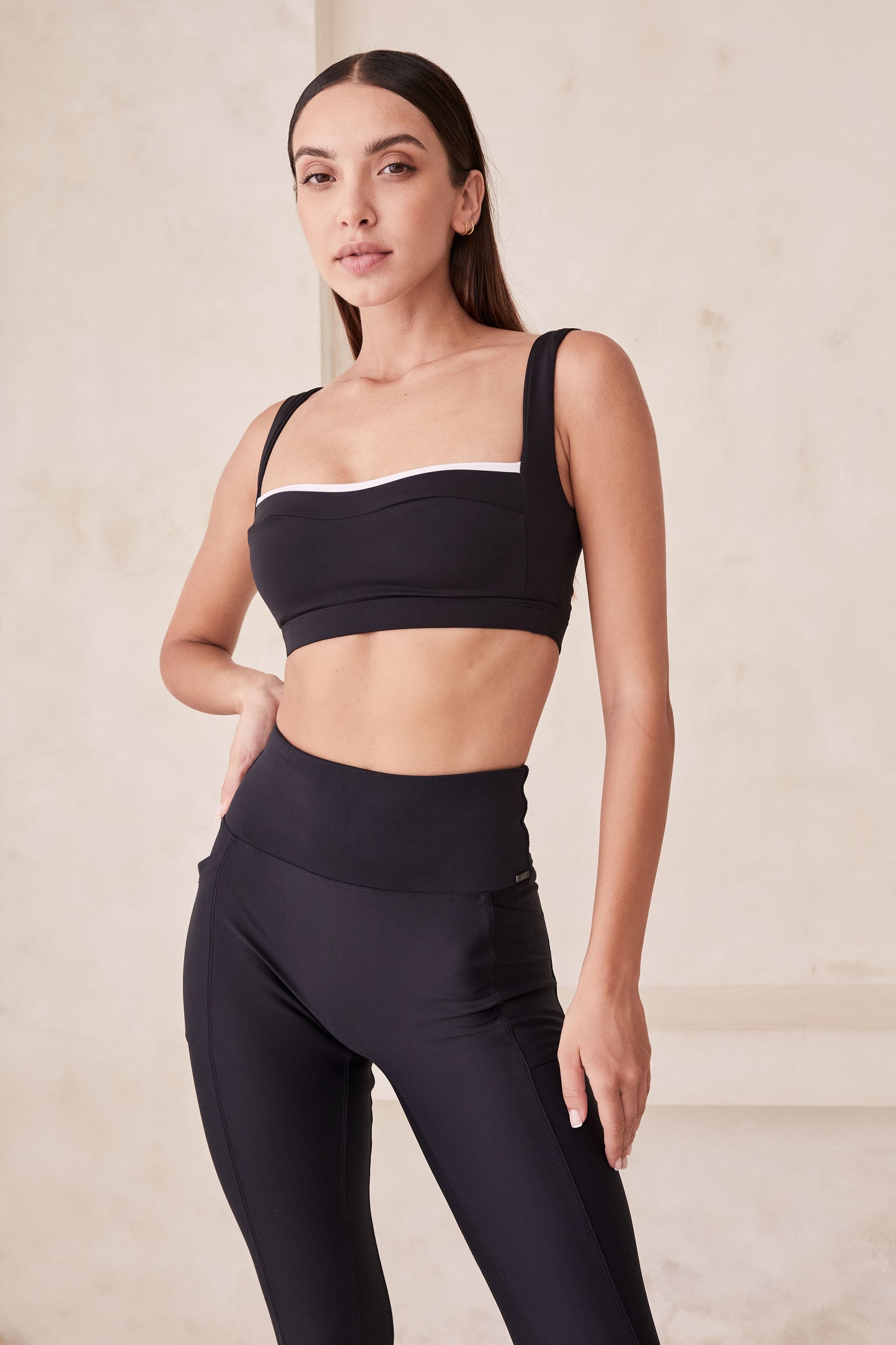 Aida High Rise Compression Pocket Legging - Black