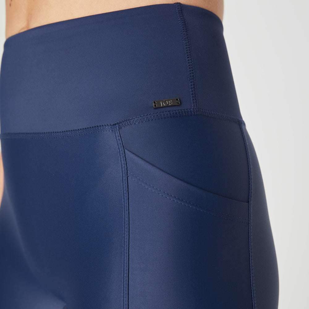 
                      
                        Alix Pintuck Leggings - Ocean Blue - 1Ō8 SPORTIF
                      
                    