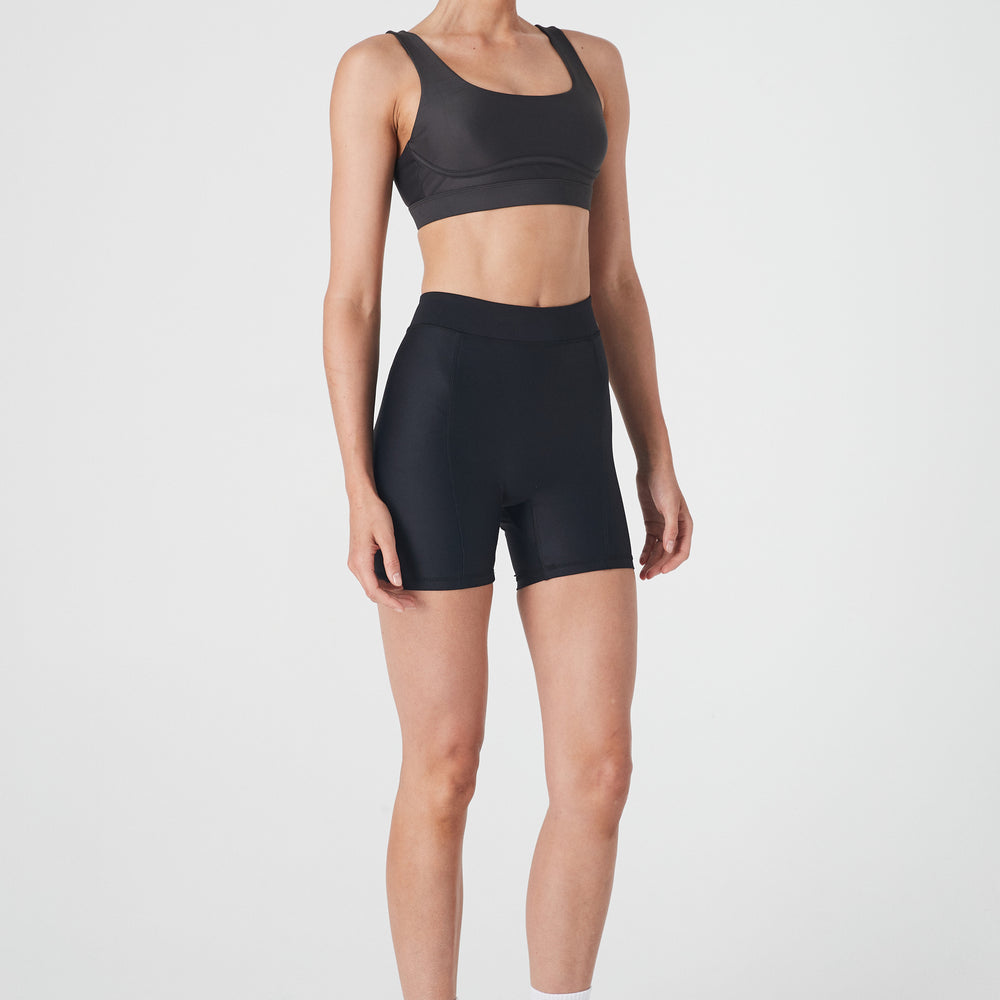 
                      
                        Cèline Contour Crop - Liquorice - 1Ō8 SPORTIF
                      
                    